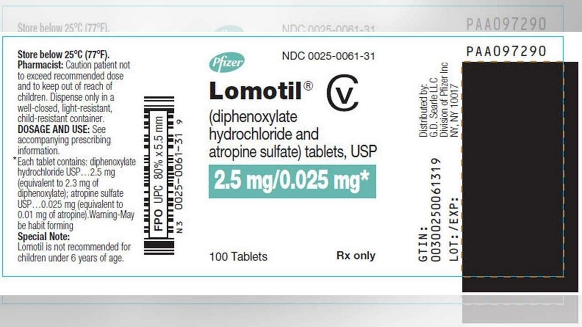 DIPHENOXYLATE ATROPINE - ORAL Lomotil side effects medical uses and drug interactions