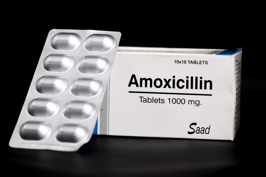 Amoxicillin vs Levaquin Antibiotic Uses Side Effects Dosage